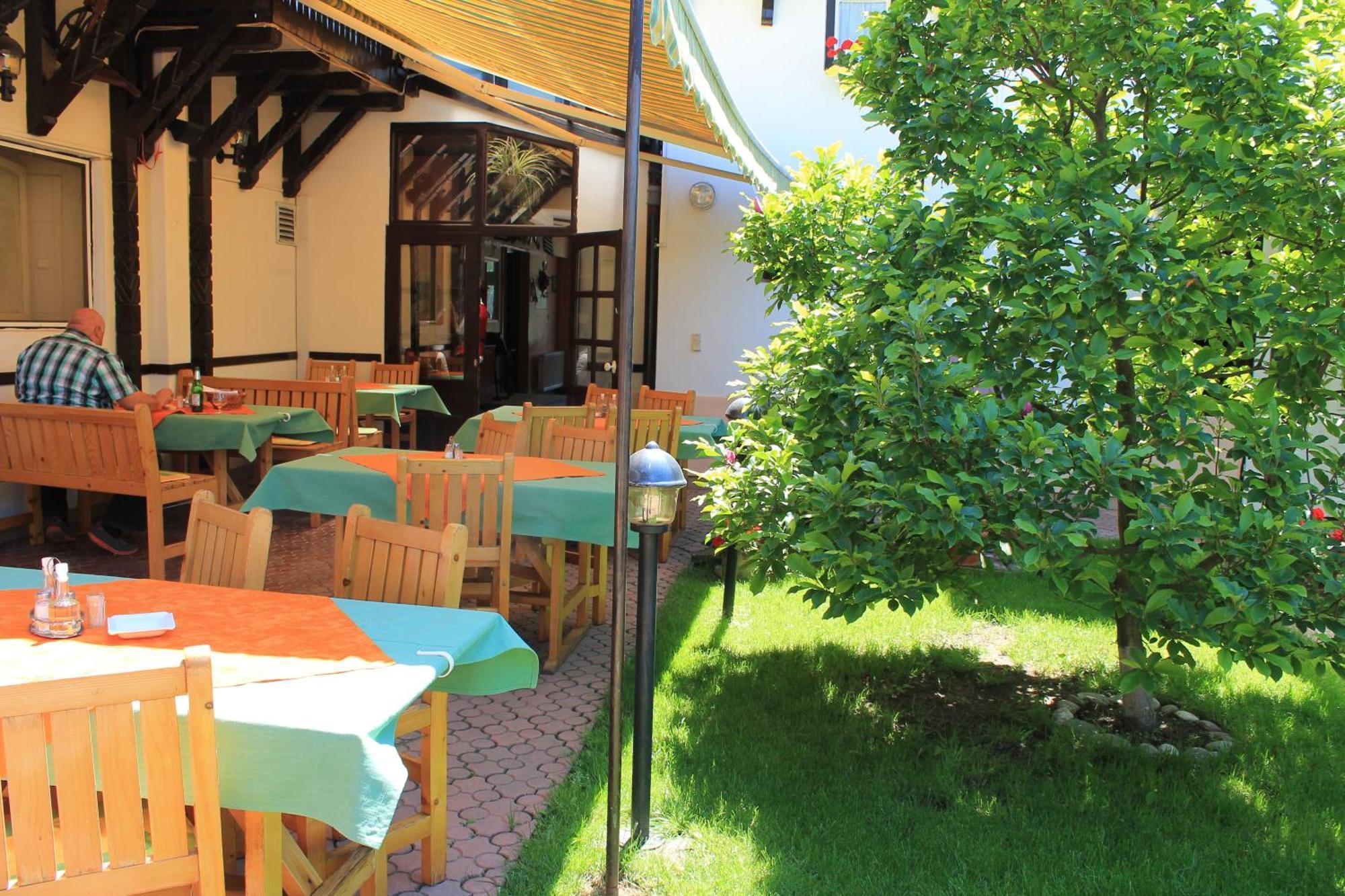 Pension Tip-Top Targu Mures Ngoại thất bức ảnh