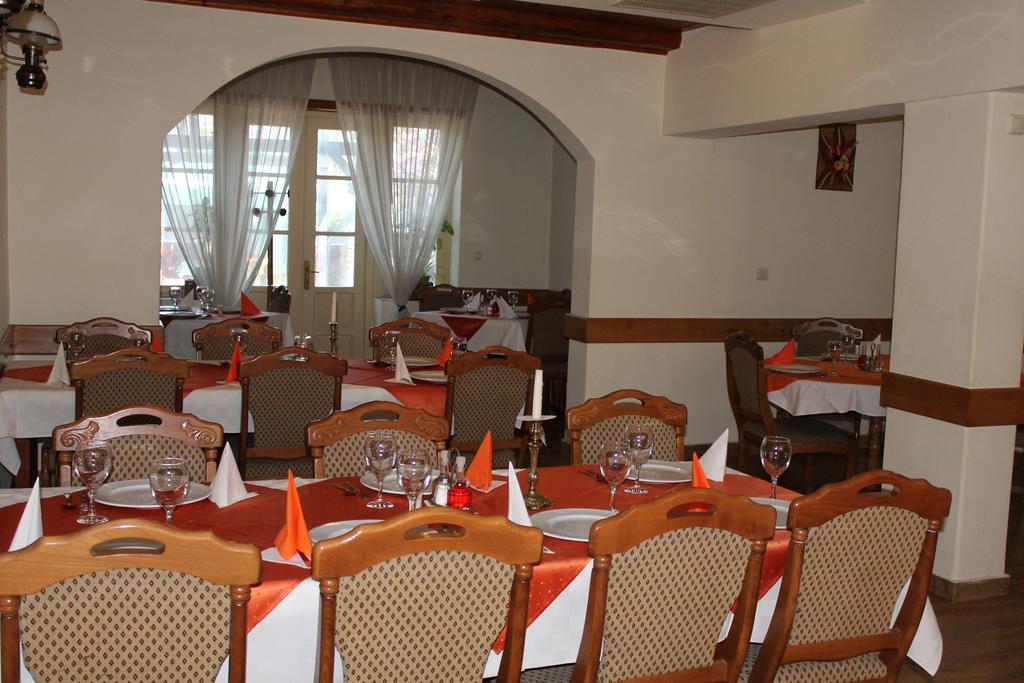 Pension Tip-Top Targu Mures Ngoại thất bức ảnh